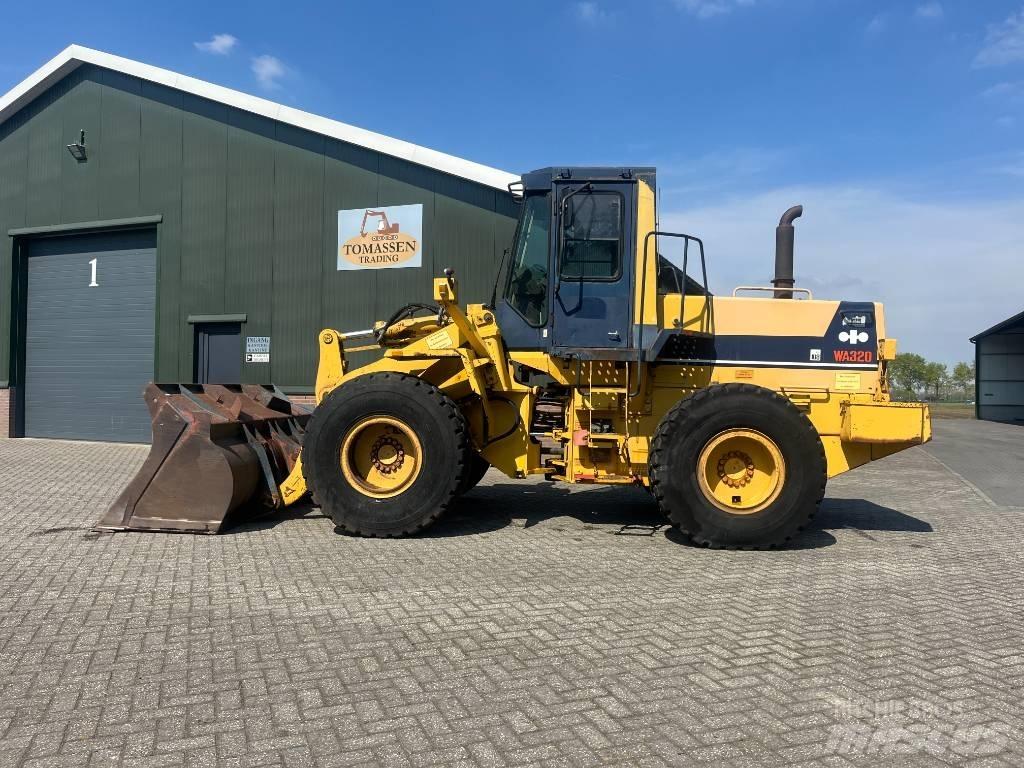 Komatsu WA 320-1 Hjullastare