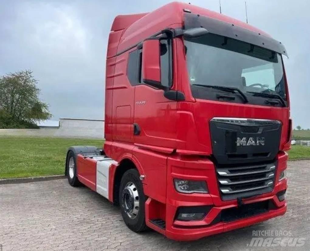 Shacman truck head Tippsläp
