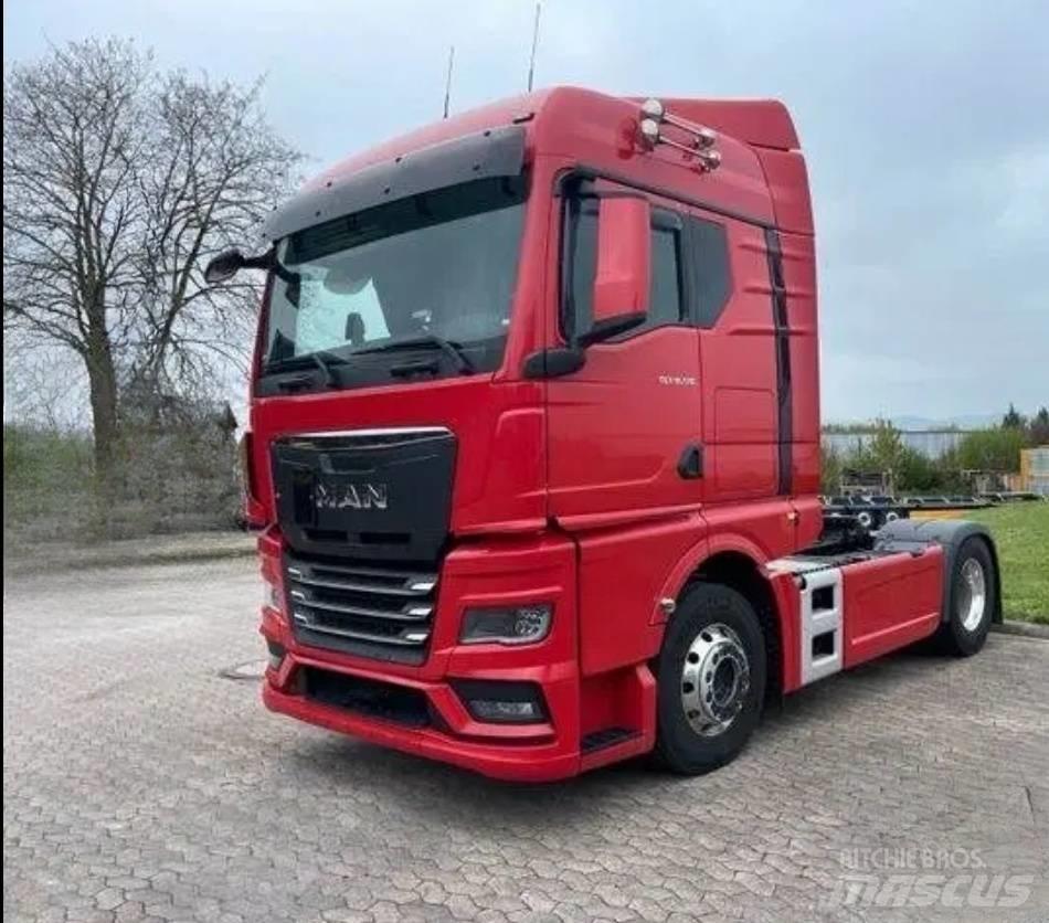 Shacman truck head Tippsläp