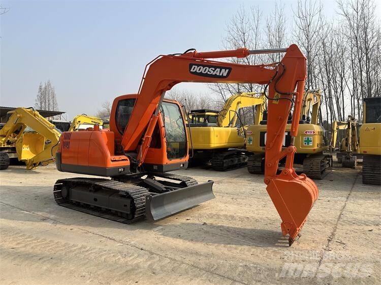 Doosan DX75 Minigrävare < 7t