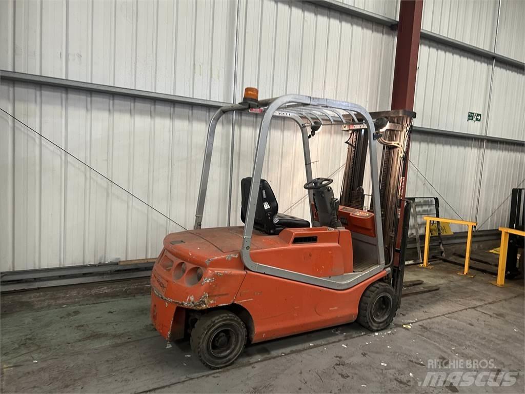 BT CBE20F Elmotviktstruckar