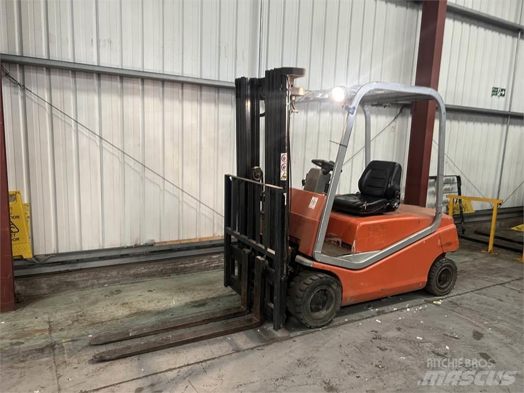 BT CBE20F Elmotviktstruckar