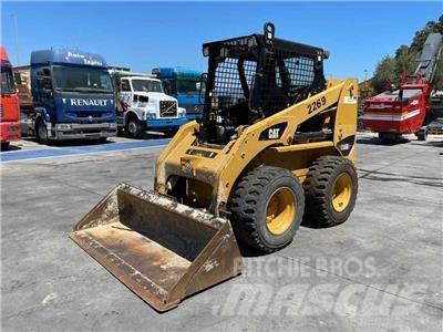 CAT 236 B Kompaktlastare