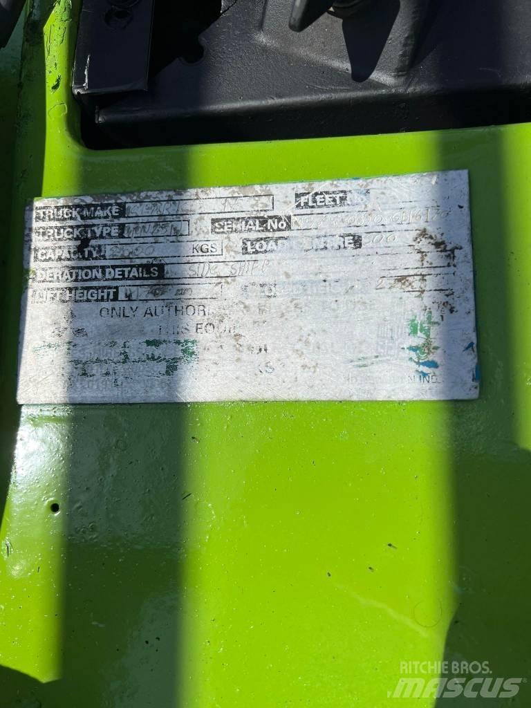 Clark DPN 25 N Dieselmotviktstruckar