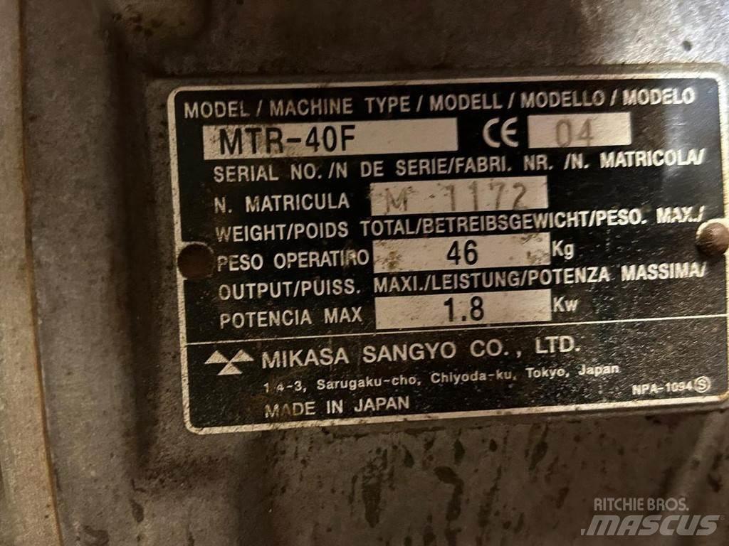 Mikasa MTR-40F Markvibratorer
