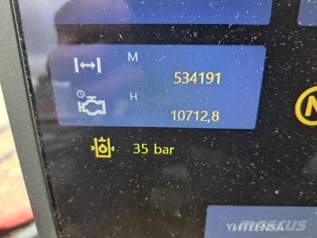 Komatsu 911 Skördare