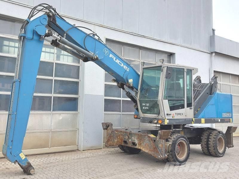 Fuchs MHL 320 F Avfalls / industri hantering