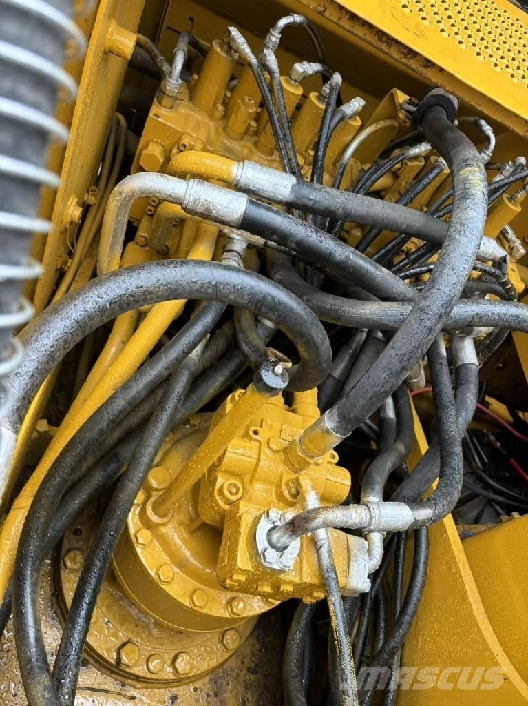 CAT 320 C Bandgrävare
