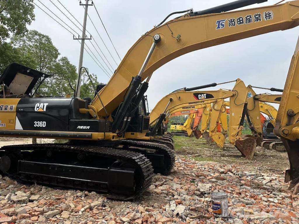 CAT 336 D Bandgrävare