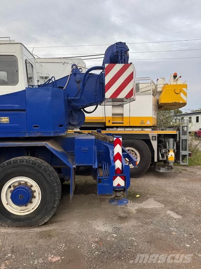 Tadano AR 300E Kranbilar