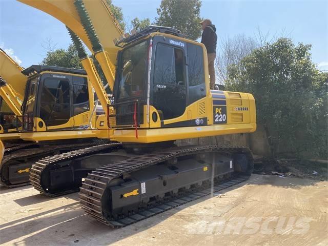 Komatsu PC 220-8 Bandgrävare
