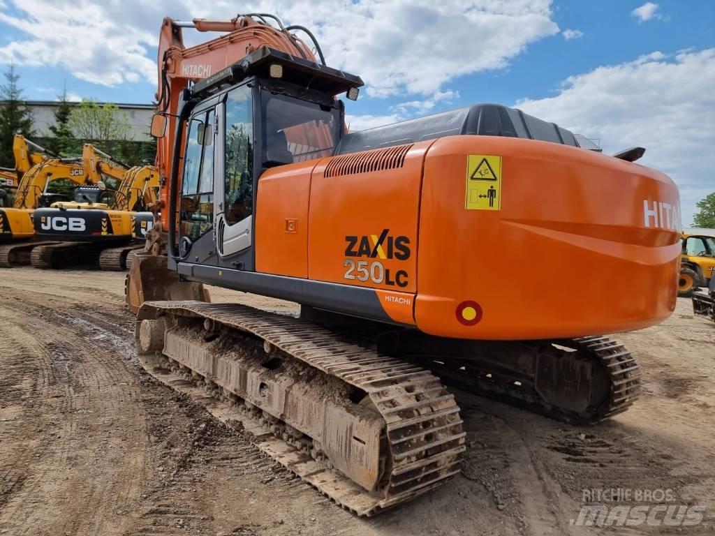 Hitachi ZX 250 LC-3 Bandgrävare