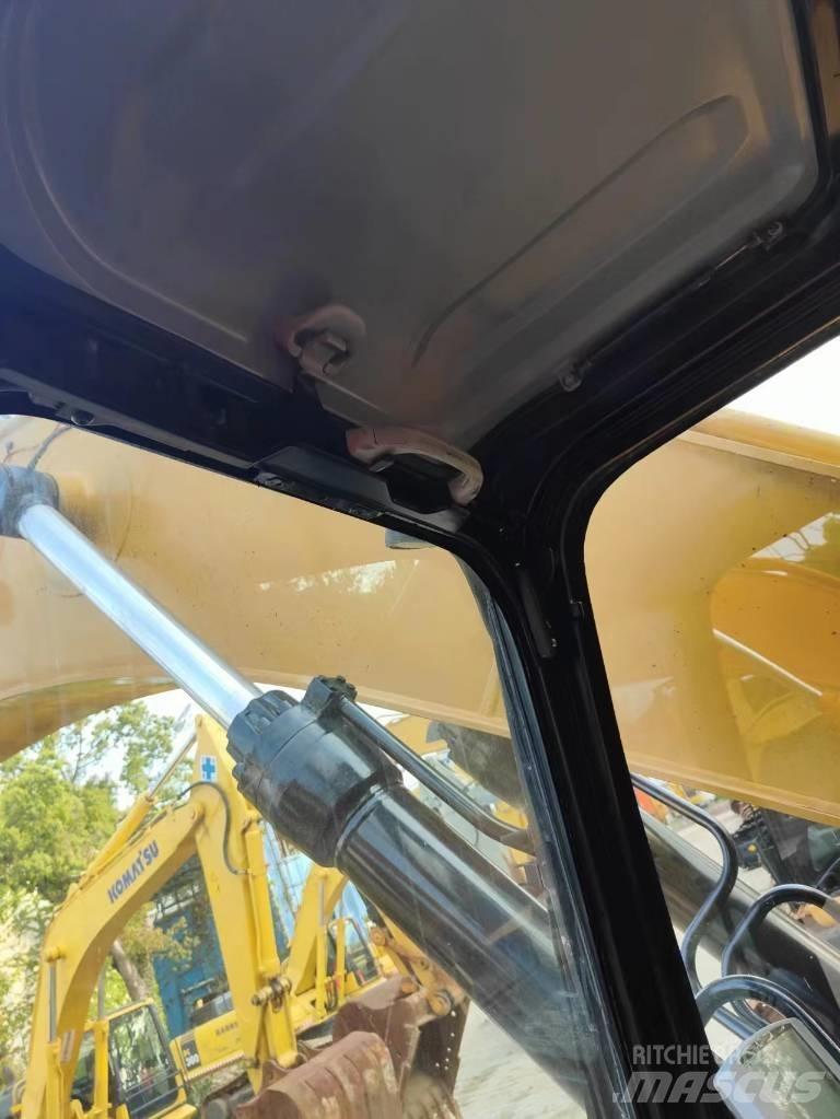 CAT 349 D2 Bandgrävare