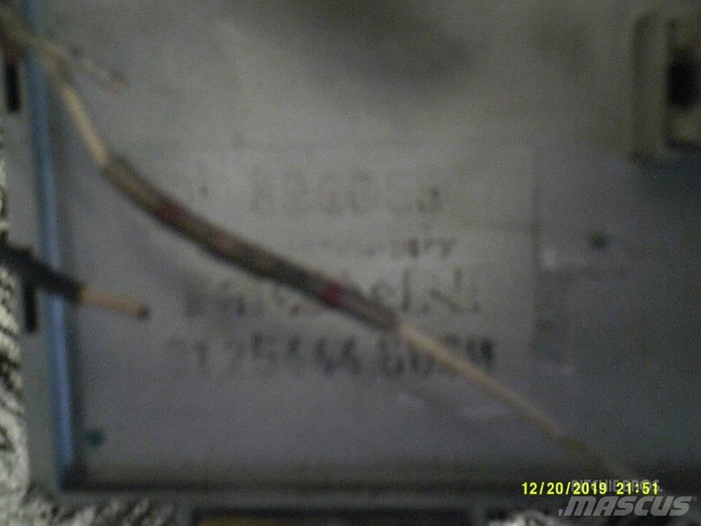 MAN TGS 81254446060 Hytter och interiör
