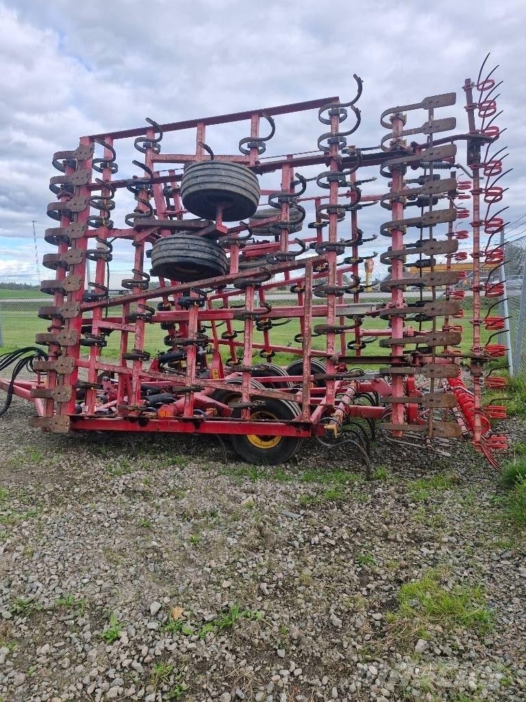 Väderstad NZA800 Harvar