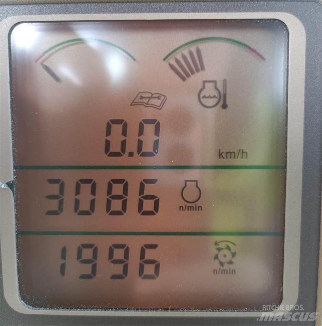 John Deere 7300 Självgående fälthackar