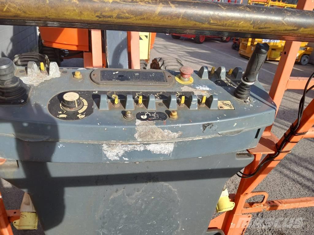 JLG 450 AJ Bomliftar