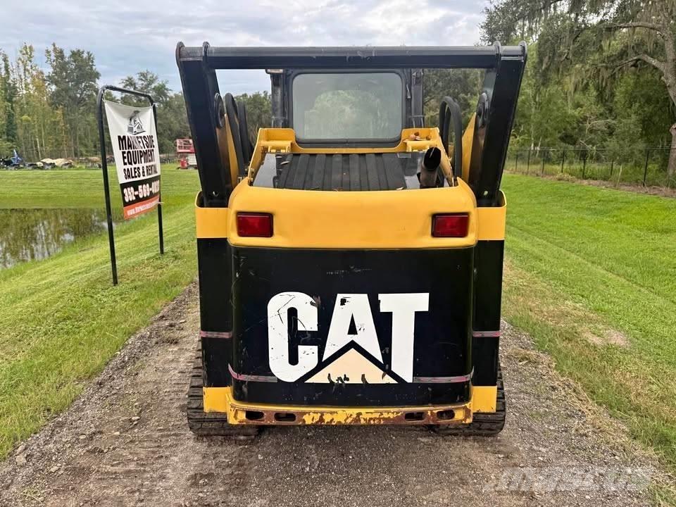 CAT 257B Kompaktlastare