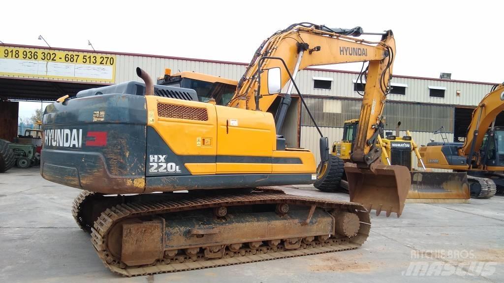 Hyundai HX 220 L Bandgrävare