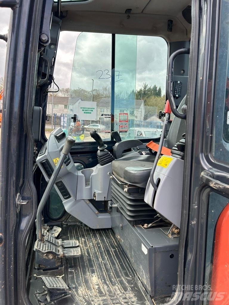 Kubota U48-4 Minigrävare < 7t