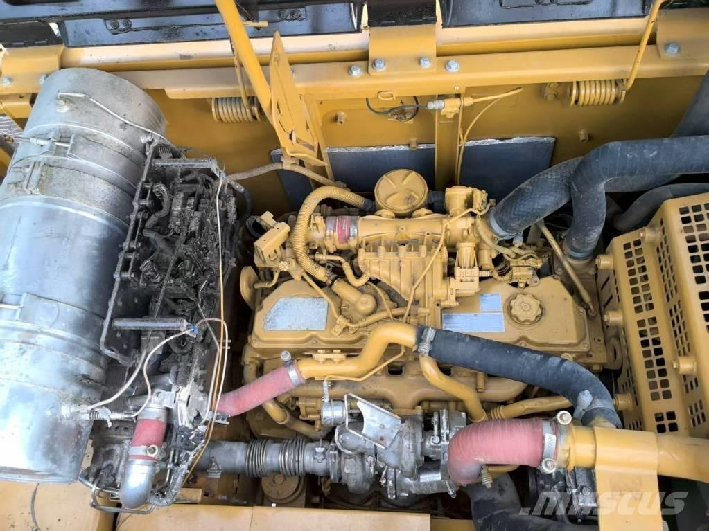 CAT 329 E Bandgrävare