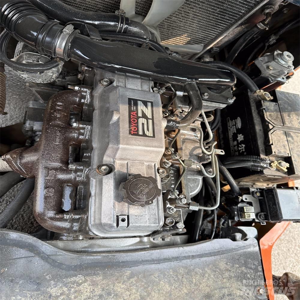 Toyota 02-7 FD F 30 Dieselmotviktstruckar
