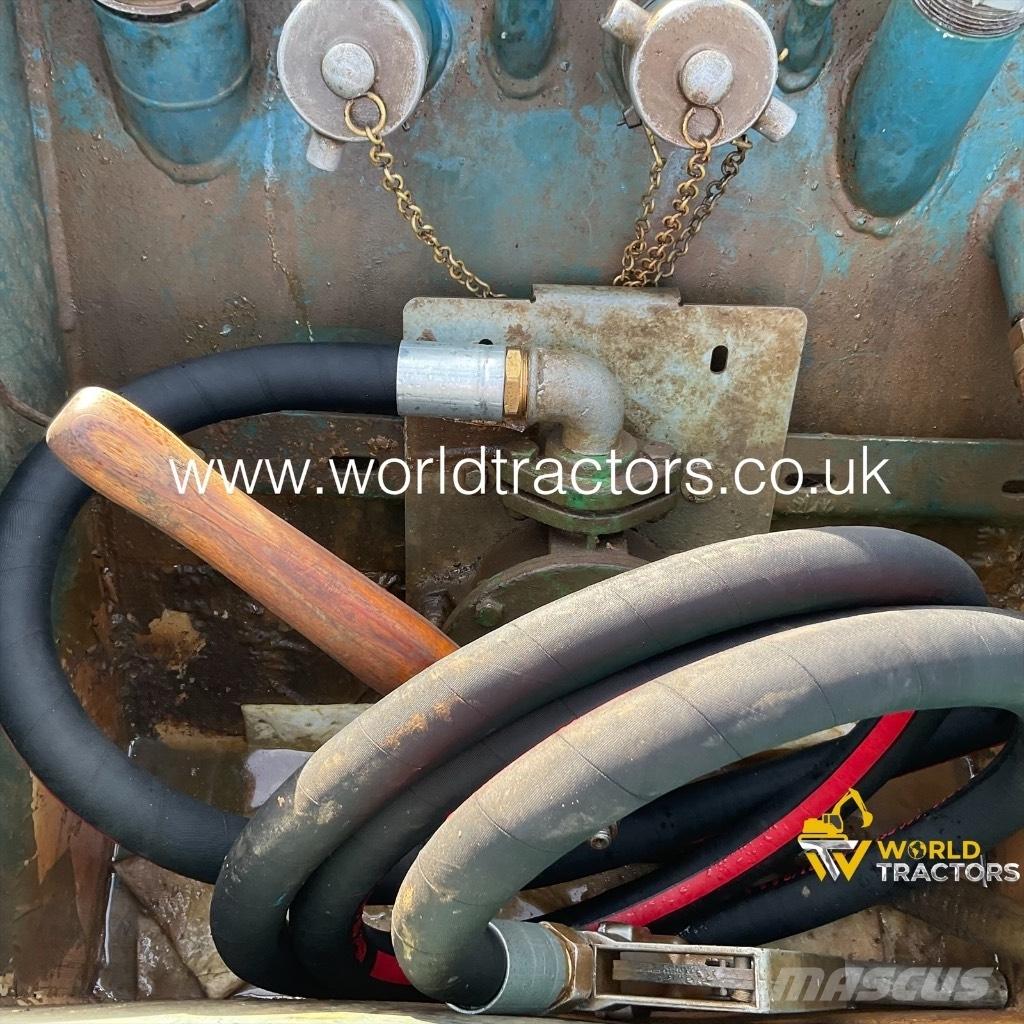  CONQUIP FUEL BOWSER Bränsle och tillsatstankar