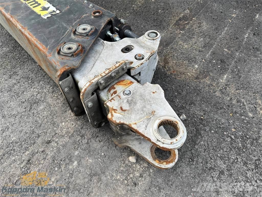 Komatsu 165F Skotarkranar