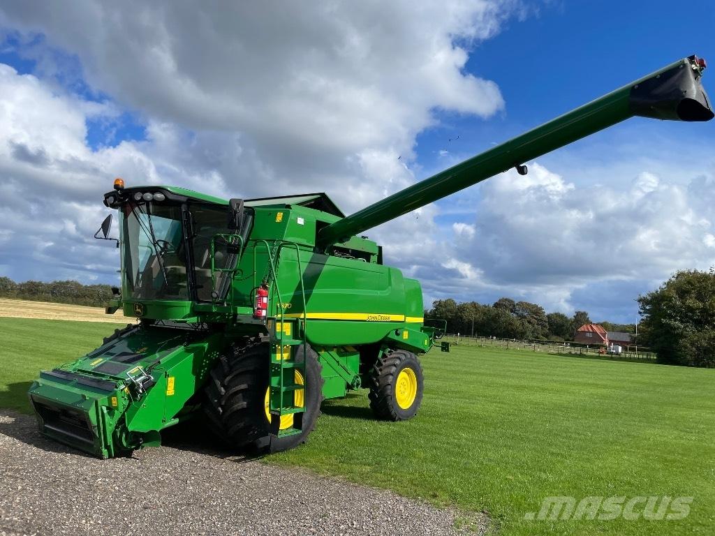 John Deere T 670 i Skördetröskor