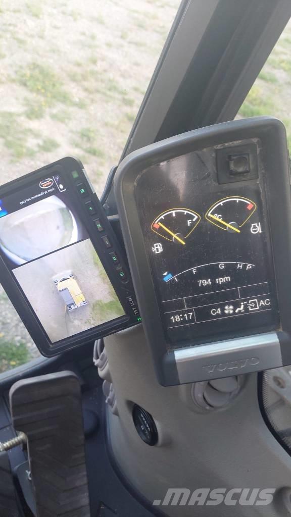 Volvo EC 220 DL Bandgrävare