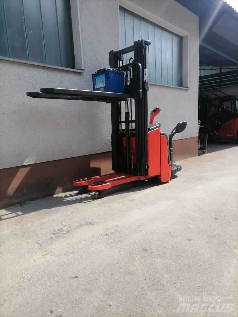 Linde L16i-AP-372 Låglyftare med plattform