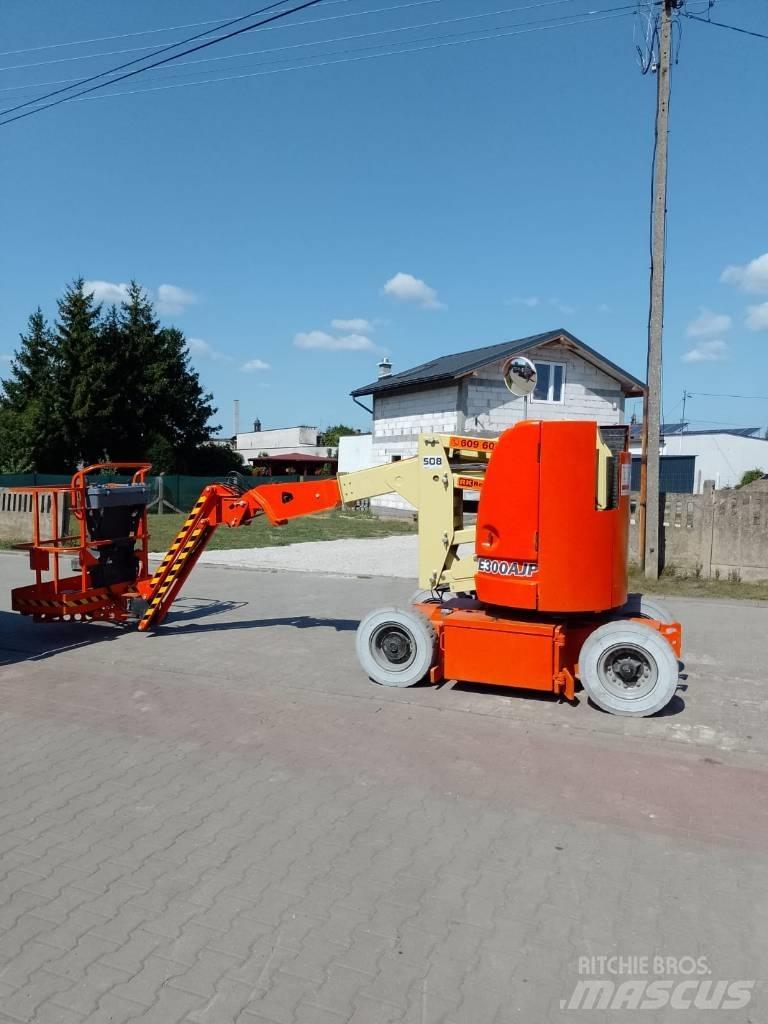 JLG E 300 AJP Bomliftar