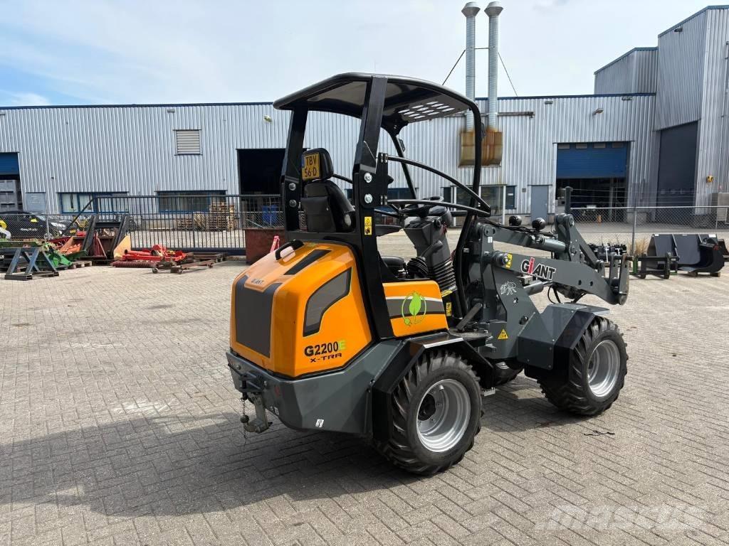 Giant G2200 E Xtra Minilastare