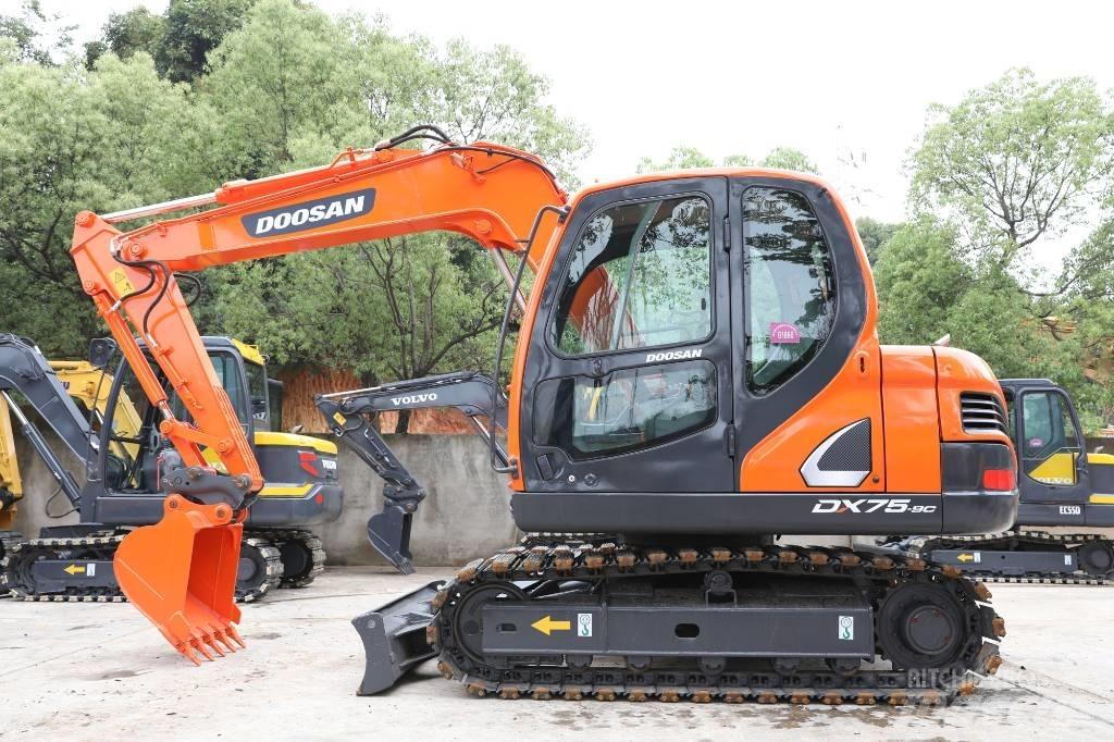 Doosan DX 75-9 C Minigrävare < 7t
