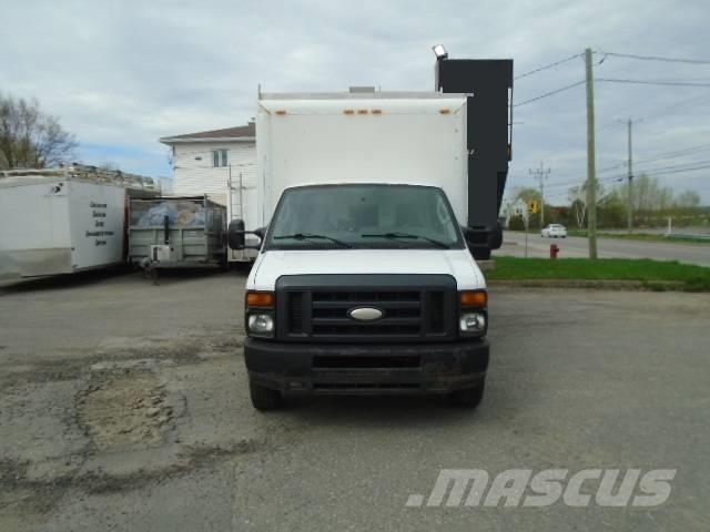 Ford E 350 Lätta skåpbilar