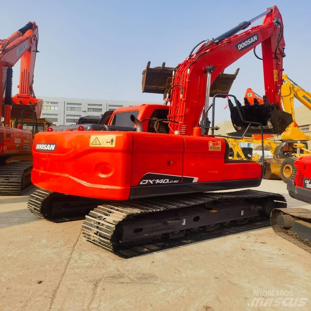 Doosan DX140LC-9C Bandgrävare