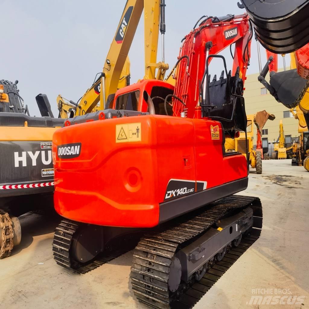 Doosan DX140LC-9C Bandgrävare