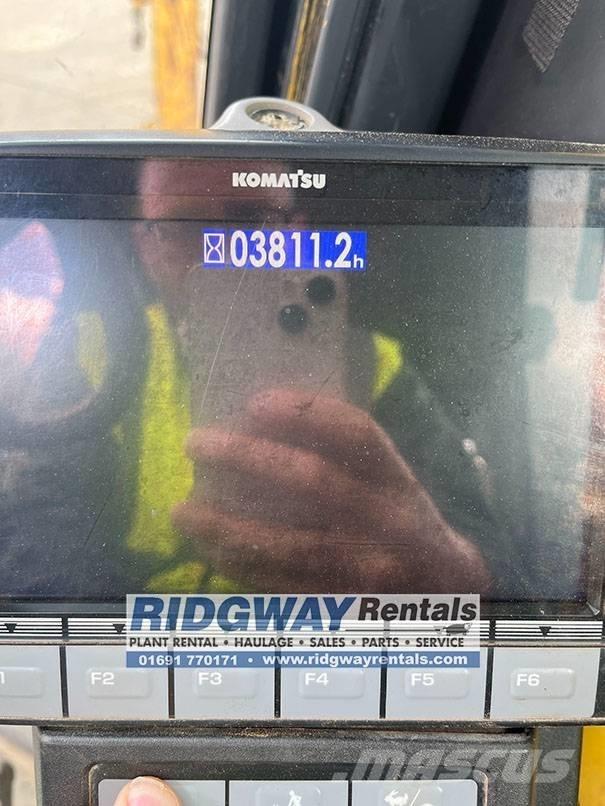Komatsu PW 160-11 Hjulgrävare
