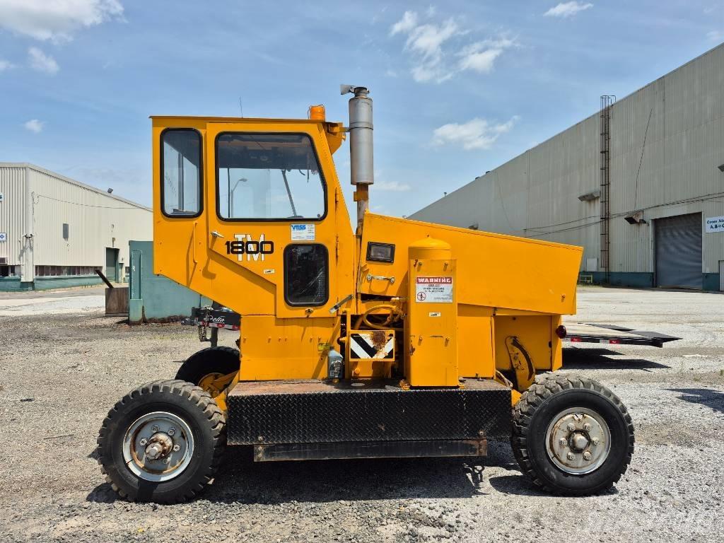  Trackmobile 1800 Redskapsbärare