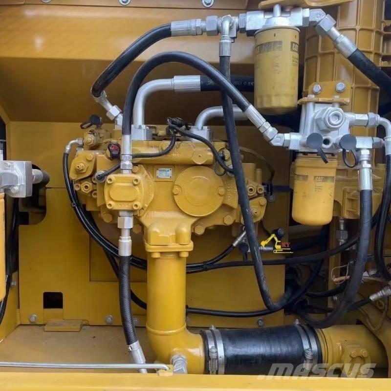 CAT 324 D Bandgrävare