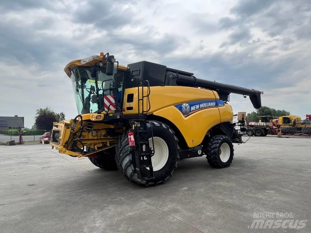 New Holland CR 9090 Skördetröskor