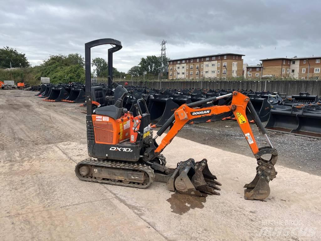 Develon DX 10 Z Minigrävare < 7t