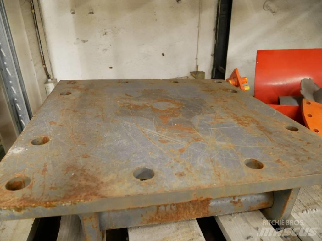  Bisab S60 Redskapsfäste/ adaptrar
