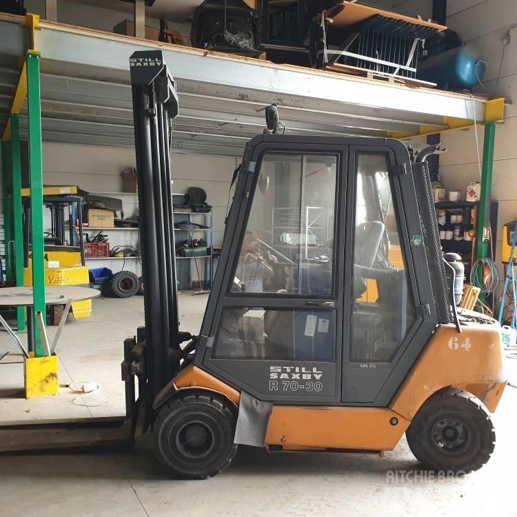 Still R70/30 Dieselmotviktstruckar