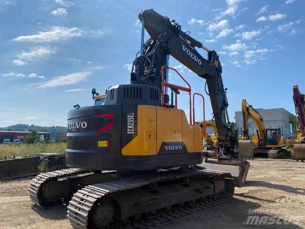 Volvo ECR 235 Bandgrävare