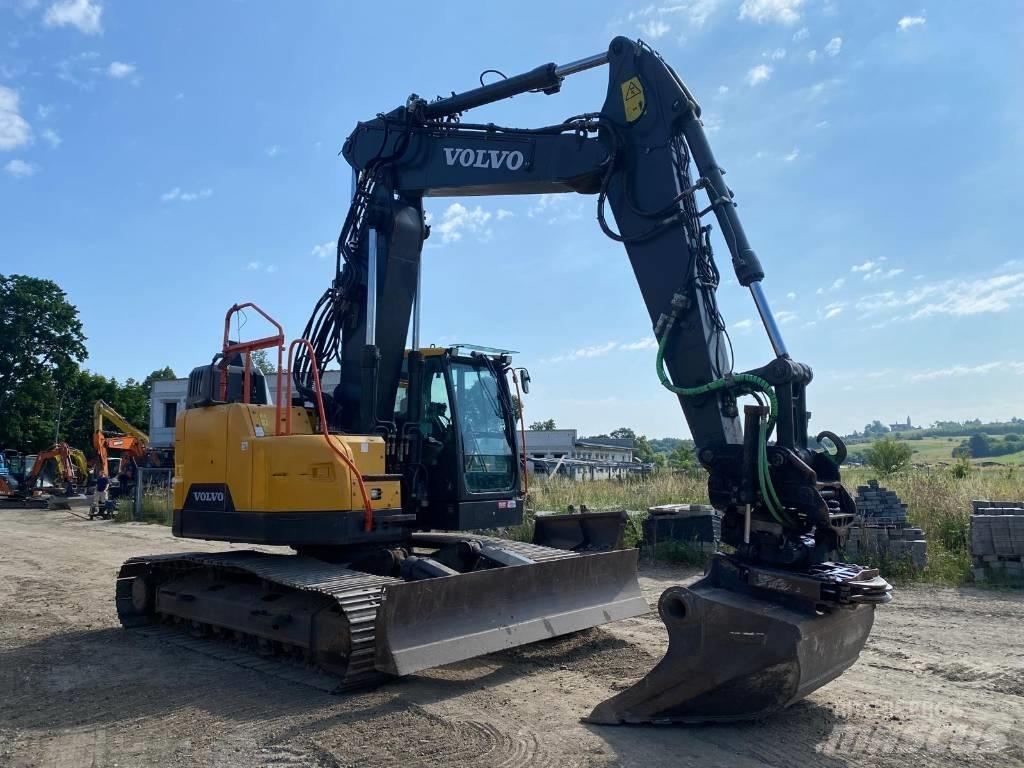 Volvo ECR 235 Bandgrävare