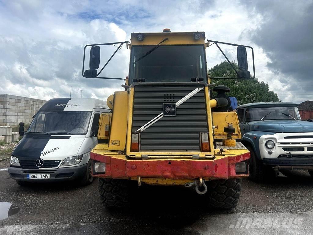 Volvo A25C Midjestyrd dumper