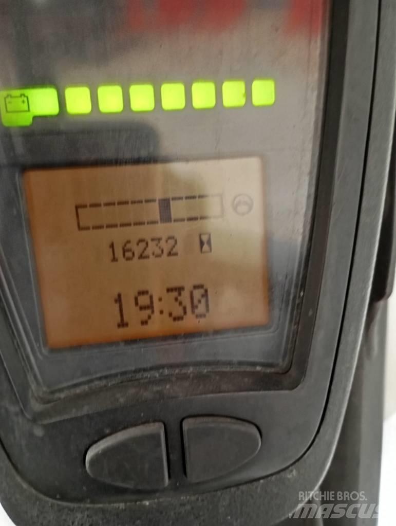 Linde E 16 Elmotviktstruckar