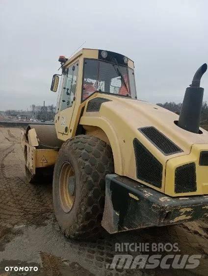 Bomag BW 213 D-4 Envalsvältar