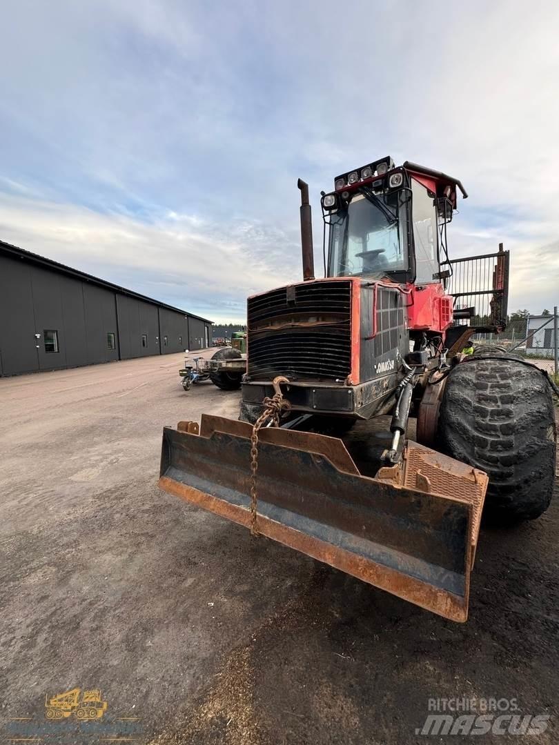 Valmet 890.3 Skotare